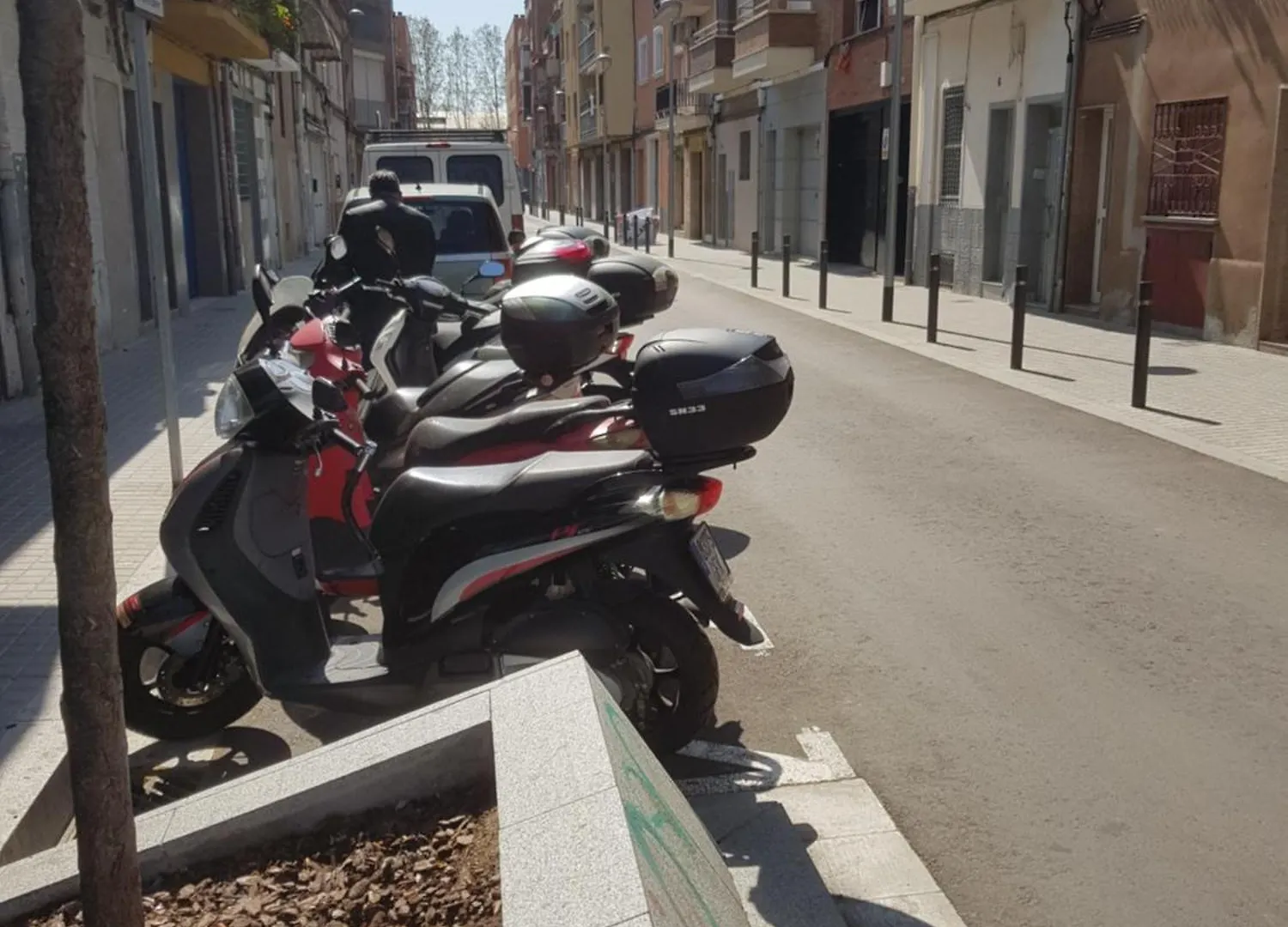 Close To Beach And 15 Mints To La Rambla By Tren سان أدريان دي بيزوس 0*,